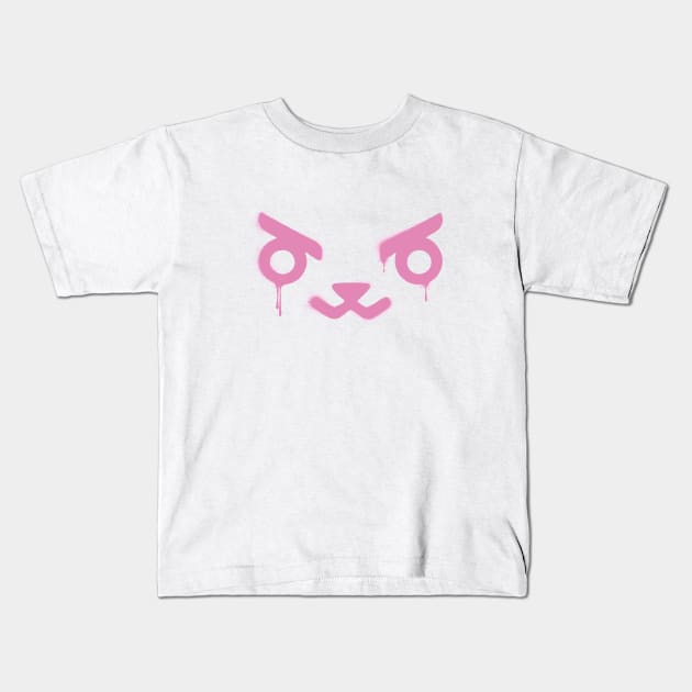 D.va spray Kids T-Shirt by José Ruiz